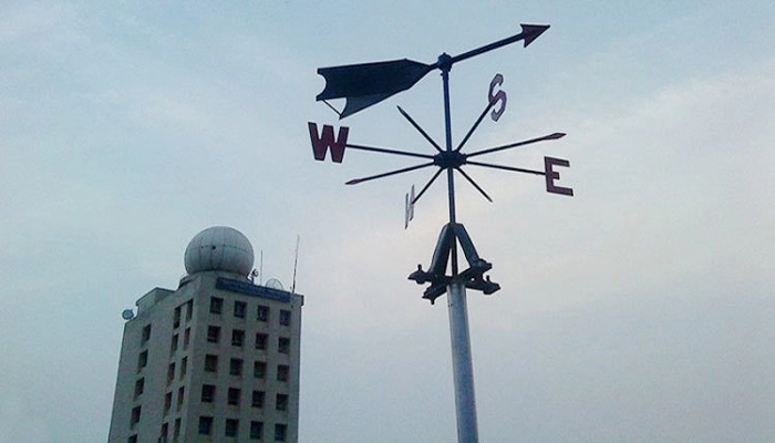 রাজধানীসহ আট অঞ্চলে ঝড়ের আভাস