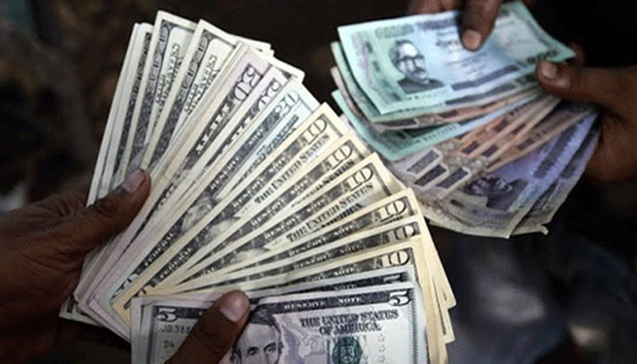 খোলা বাজারে ১১৭ টাকায় বিক্রি হচ্ছে ডলার