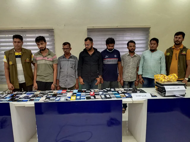 ৫ সেকেন্ডের মধ্যে চোরাই মুঠোফোনের আইএমইআই পাল্টে দেয় চক্রটি