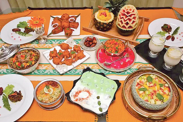 ইফতার–সাহ্‌রিতে খাবার খাওয়ার সময় এই নিয়মগুলো মানতে পারেন