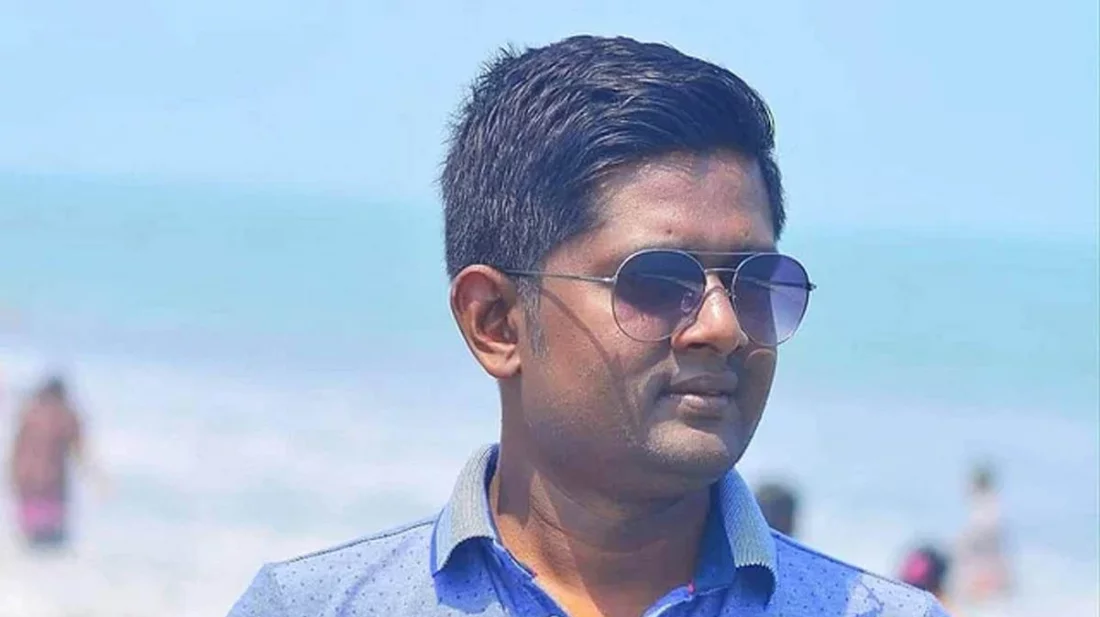 ডিজিটাল নিরাপত্তা আইনের মামলায় প্র‍থম আলোর সাংবাদিক শামসুজ্জামানকে আদালতে হাজির করা হয়েছে