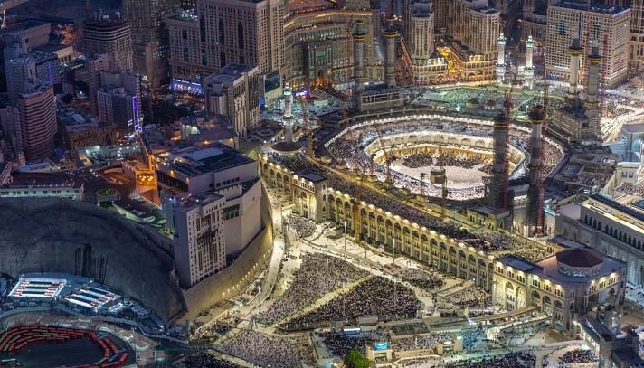 এক তারাবিতেই ২৫ লাখ মুসল্লি!