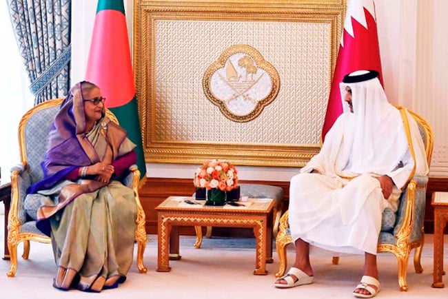 PM meets Amir of Qatar