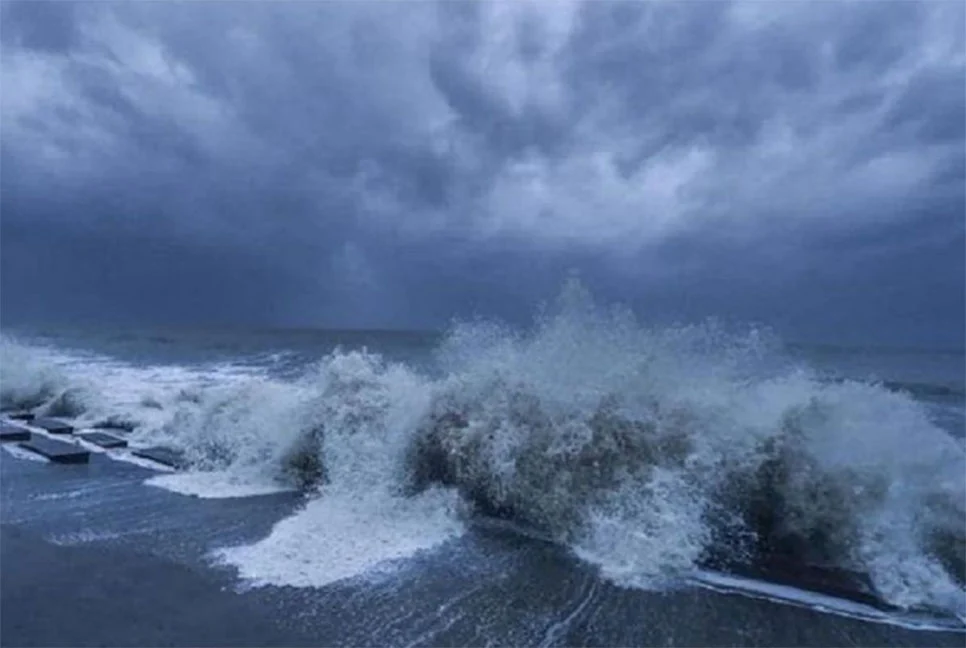 ঘূর্ণিঝড় মোখা এখন গভীর নিম্নচাপে পরিণত