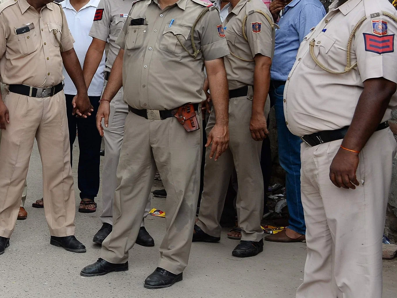 ভুঁড়ি না কমালে চাকরি যাবে আসাম পুলিশে