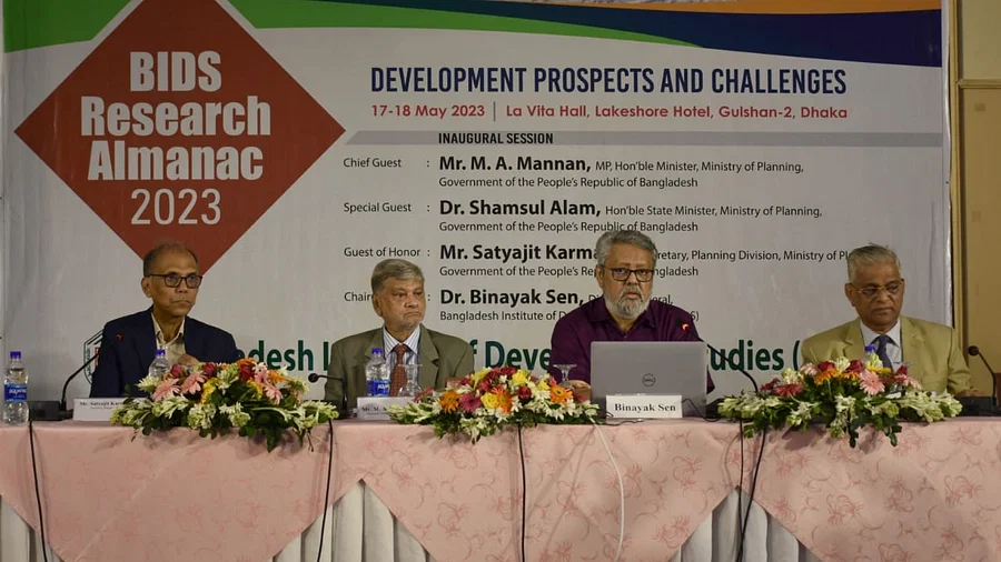 শহরে দরিদ্র জনগোষ্ঠীর ৫১ শতাংশই ‘নতুন দরিদ্র’: বিআইডিএস