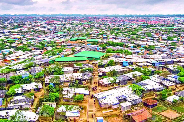 রোহিঙ্গা এখন গলার কাঁটা খুন গুম অপহরণকারীদের আস্তানা ভয়ংকর মাদকের ট্রানজিট পয়েন্ট