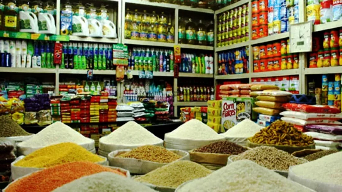 নিত্যপণ্যের চড়া দামে কষ্টে অনেক মানুষ