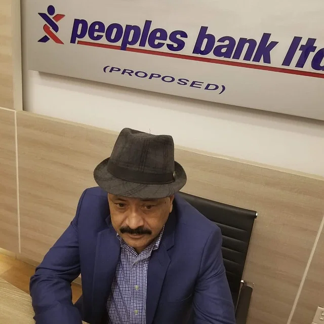 প্রস্তাবিত পিপলস ব্যাংক পরিচালক বানাতে টাকা তোলেন কাশেম, ফেঁসে গেছেন অনেকে আবেদন বাতিল হয়ে যাওয়া পিপলস ব্যাংকের পরিচালক হতে গ্রাহকের ১০০ কোটি টাকা আবুল কাশেমকে দিয়েছিল আলেশা মার্ট।