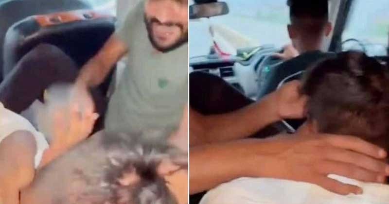 মূত্রত্যাগের পর এবার গাড়িতে মারধরের পর বাধ্য করা হলো পা চাটতে