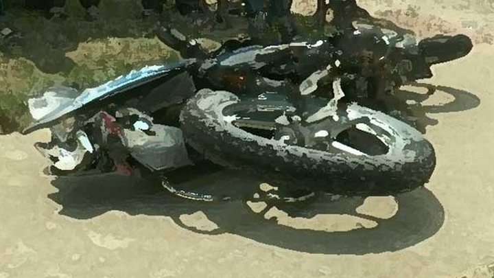 ট্রাকের ধাক্কা সিরাজগঞ্জে বাইক আরোহী দুই নারী নিহত