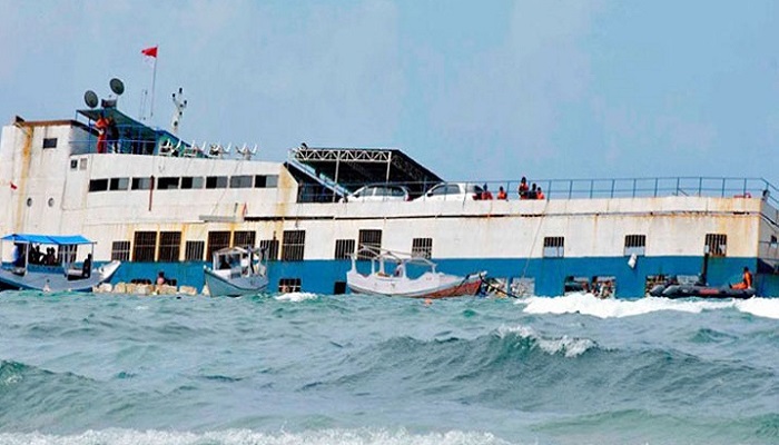 ইন্দোনেশিয়ায় ফেরিডুবি, নিহত ১৫
