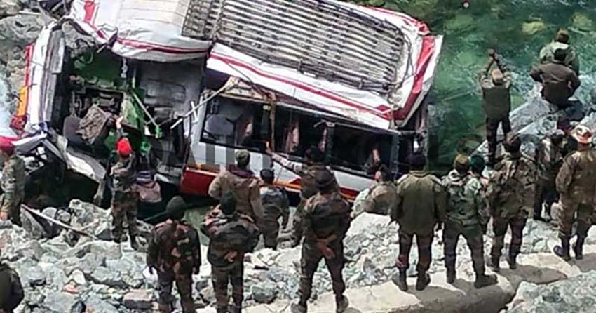 লাদাখে ভারতীয় সেনাবাহিনীর ৯ সৈন্য নিহত