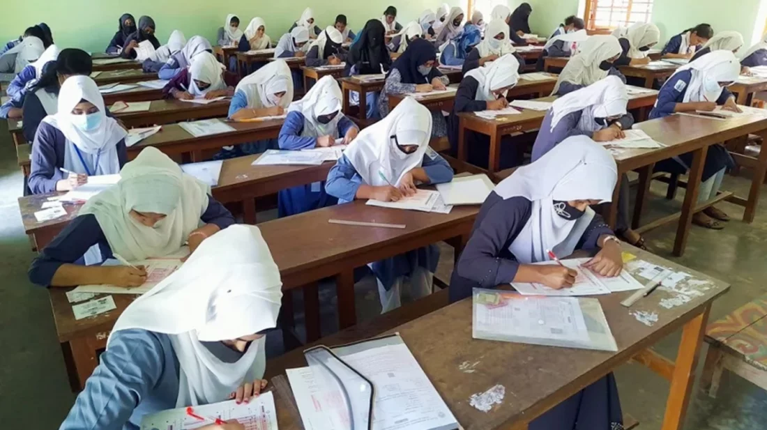 এইচএসসি পরীক্ষা শুরু