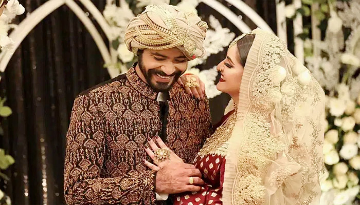 অবশেষে ভেঙে গেল পরীমনি-রাজের সংসার