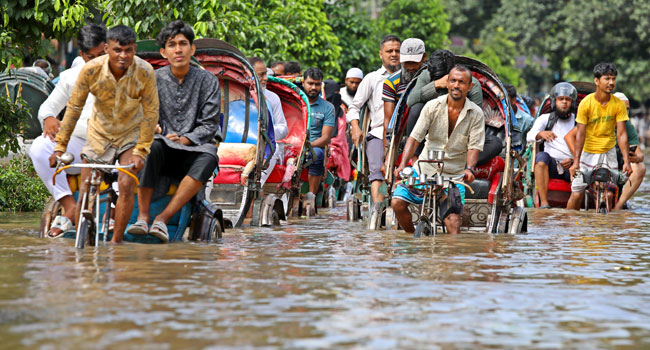 চার কারণে ডুবল ঢাকা