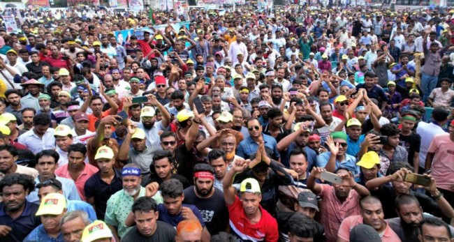 কঠোর আন্দোলনের বার্তা দিয়ে বিএনপির রোডমার্চ খুলনামুখী