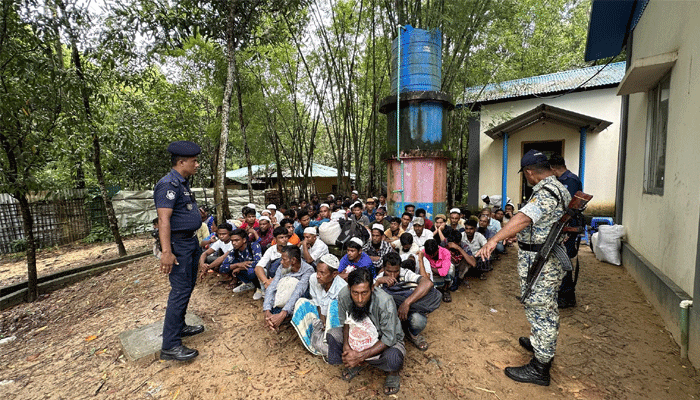 ক্যাম্প ছাড়তে মরিয়া রোহিঙ্গারা, আটক ২৬১।