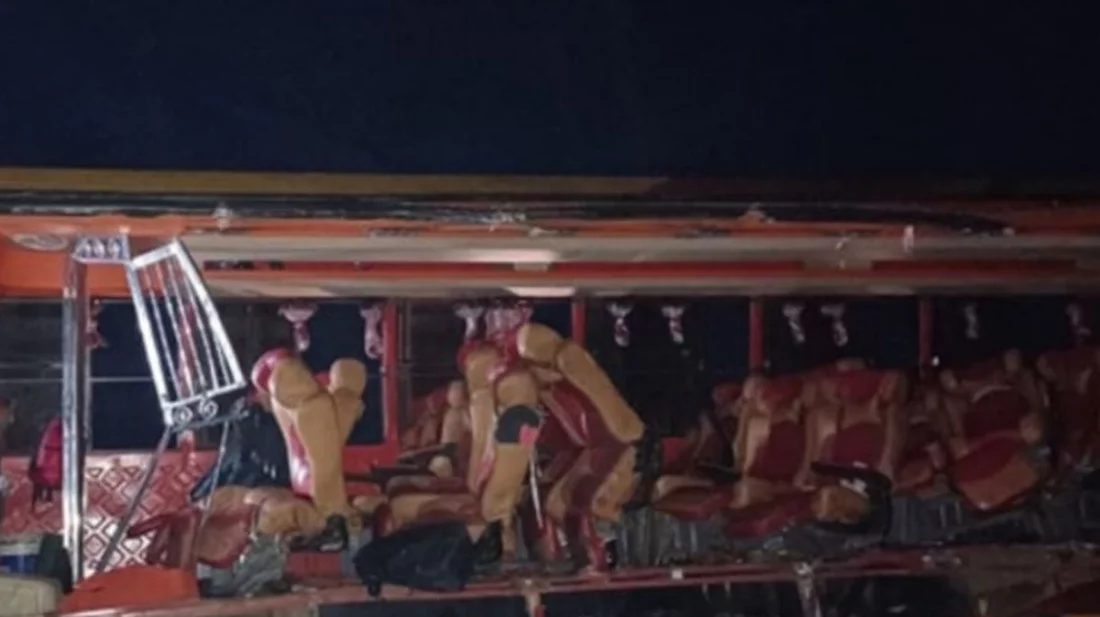 বঙ্গবন্ধু এক্সপ্রেসওয়েতে ট্রাকের পেছনে বাসের ধাক্কা, নিহত ৩