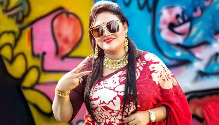 আদালতে আত্মসমর্পণ করলেন মমতাজ