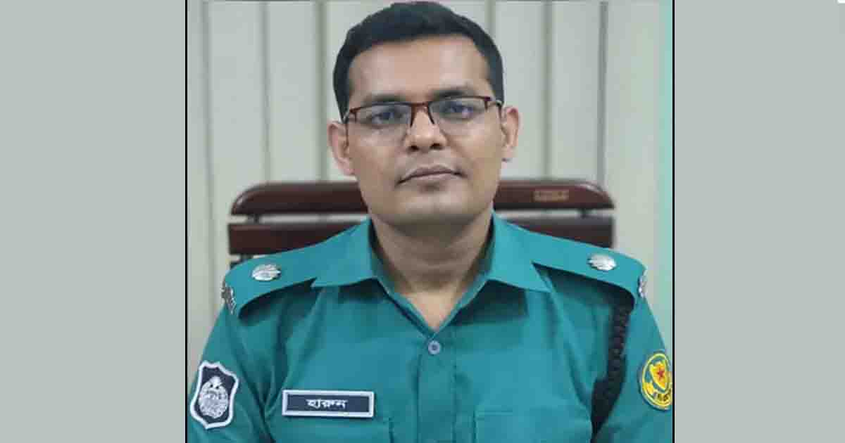 মারমুখী আচরণে ক্ষুব্ধ সবাই শেষ রক্ষা হলো না এডিসি হারুনের!