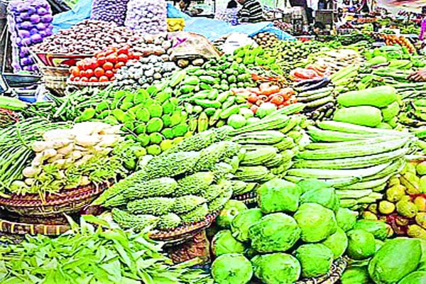 দ্রব্যমূল্যে দিশাহারা নিম্ন-মধ্যবিত্ত