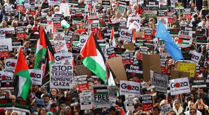 যুক্তরাজ্যের রাস্তায় লাখো মানুষের বিক্ষোভ