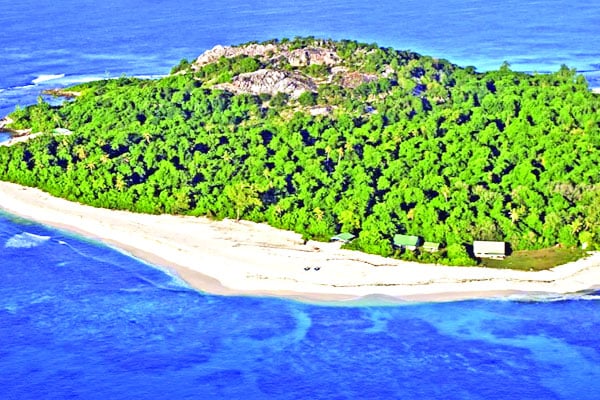 ব্যক্তিগত দ্বীপের কাহিনি