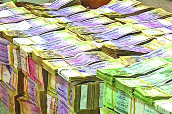 আবারও বাড়ছে ঋণের সুদ ♦ কাল থেকে কার্যকর ♦ চাপ বাড়বে ব্যবসায়