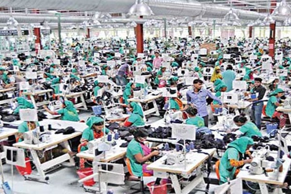 অর্ডার কমেছে ২০ ভাগ আট মাসে বন্ধ ৩২০ পোশাক কারখানা