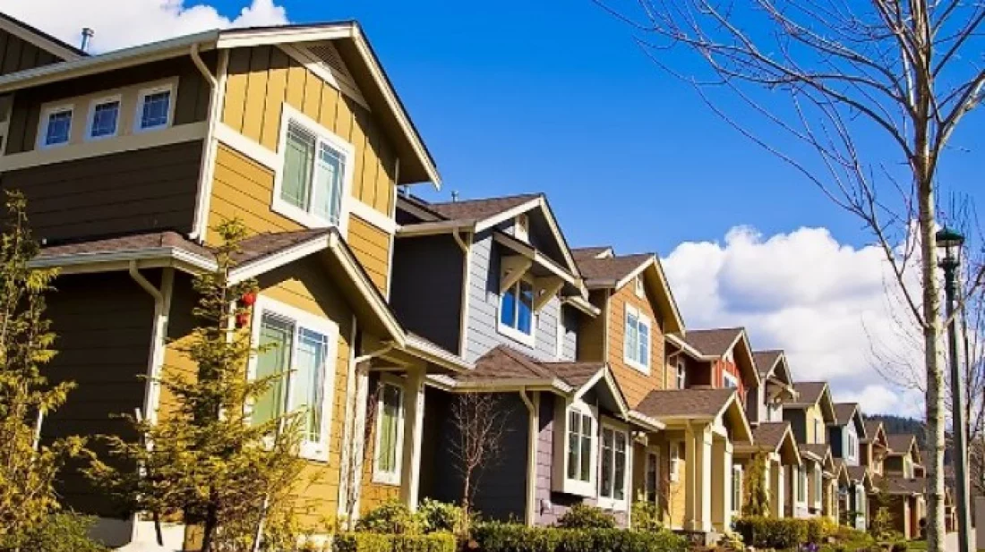 যুক্তরাষ্ট্রে অর্থ পাচার পাঁচ শীর্ষ ব্যবসায়ীসহ ১৫ জনের বিরুদ্ধে ব্যবস্থা শুরু এক জনের ব্যাংক হিসাব জব্দ, অন্যদের যুক্তরাষ্ট্রে থাকা সম্পদ ও ব্যাংক হিসাব তলব  পর্যায়ক্রমে এই তালিকা আরও লম্বা হতে পারে