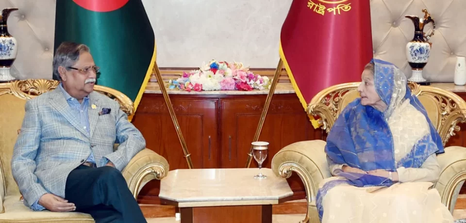 রাজনীতি রাষ্ট্রপতিকে রওশন এরশাদ ‘সংলাপ না হলে দেশে সংকট তৈরি হবে’