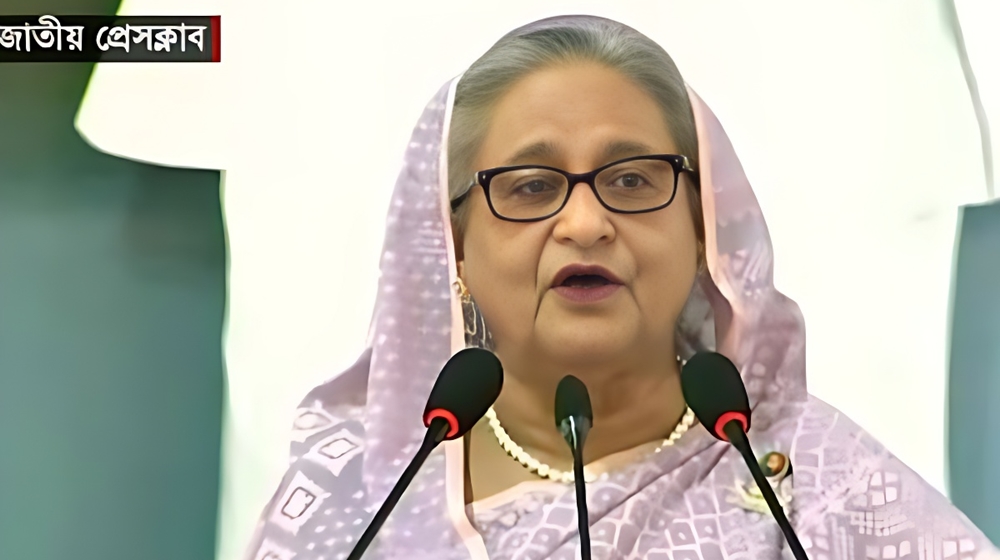 শান্তিপূর্ণ সমাবেশের নামে সন্ত্রাসী কর্মকাণ্ড করছে বিএনপি: প্রধানমন্ত্রী