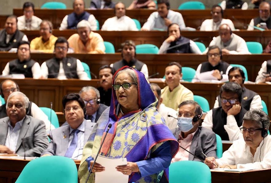 PM urges people to stand in unison against arsonists