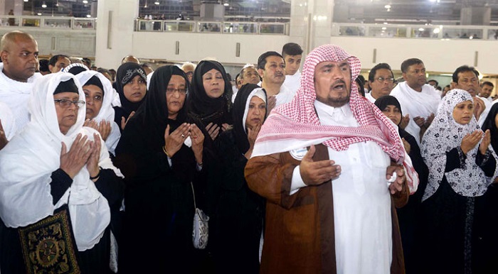 PM performs Umrah