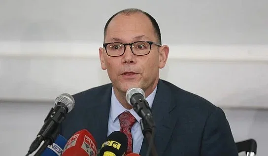 পিটার হাসকে হত্যার হুমকি আওয়ামী লীগ নেতার