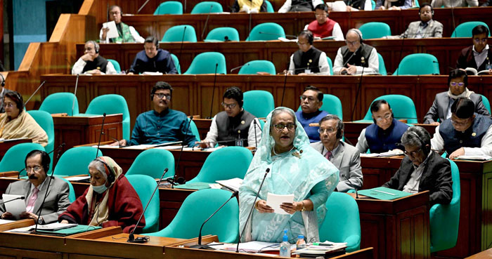 আওয়ামী লীগ আগামী ৫ বছরে উন্নয়নের ধারা অব্যাহত রাখতে প্রতিশ্রুতিবদ্ধ : প্রধানমন্ত্রী