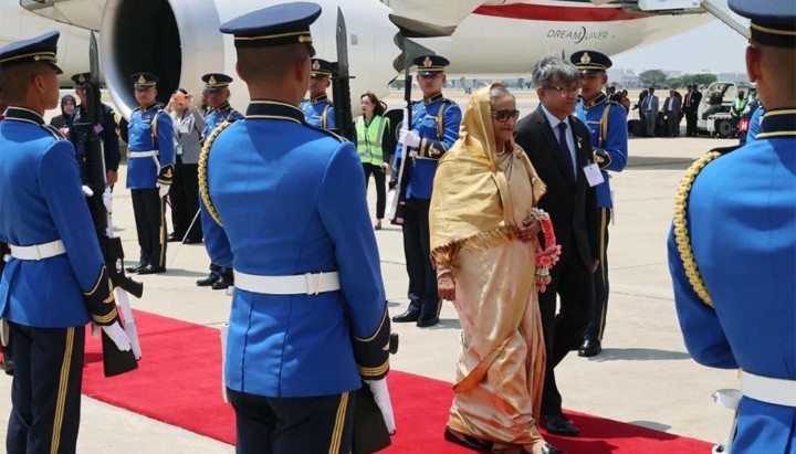 ছয় দিনের সফরে থাইল্যান্ড পৌঁছেছেন প্রধানমন্ত্রী
