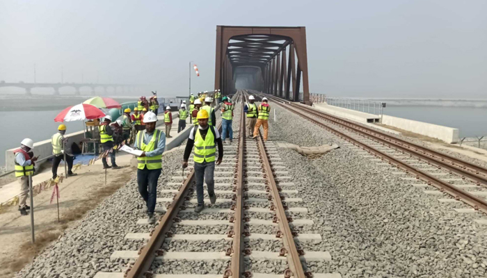 দেশের সর্ববৃহৎ যমুনা রেল সেতু চালু আগামীকাল