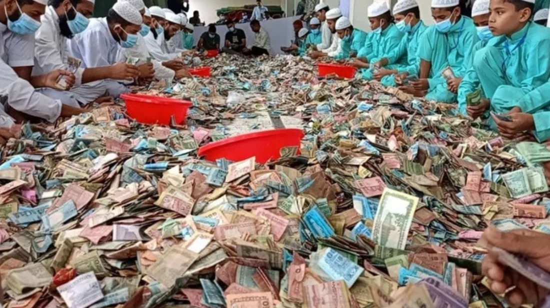 পাগলা মসজিদের সিন্দুকে এবার পাওয়া গেলো রেকর্ড ৯ কোটি ১৭ লাখ টাকা