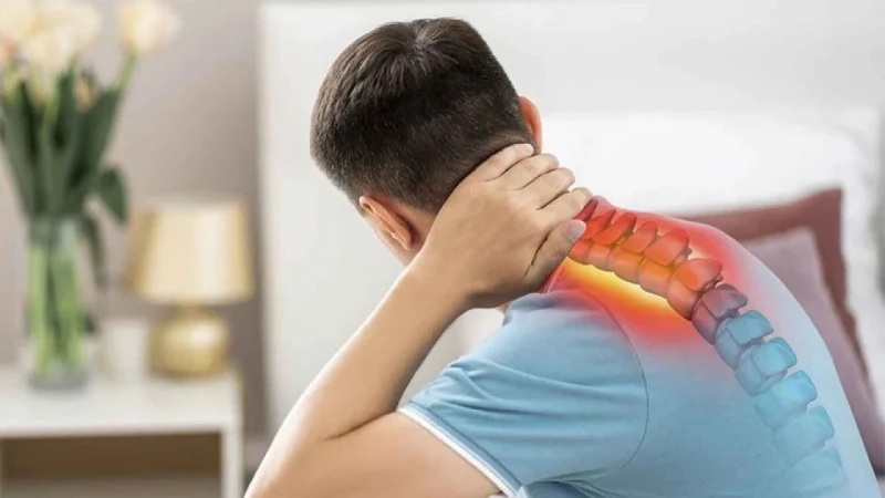 ঘাড়ব্যথা কখনও অবহেলা করবেন না