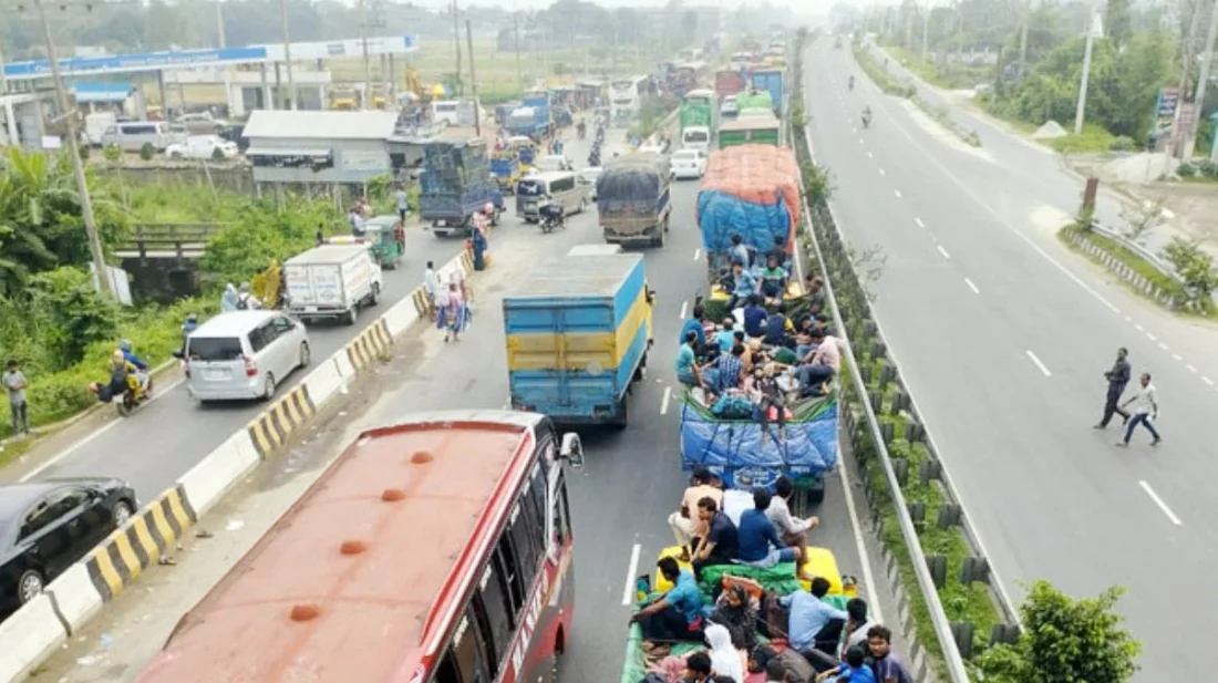 ঈদে বাড়ি ফেরা যমুনা সেতু মহাসড়কে ২২ কিলোমিটার যানজট