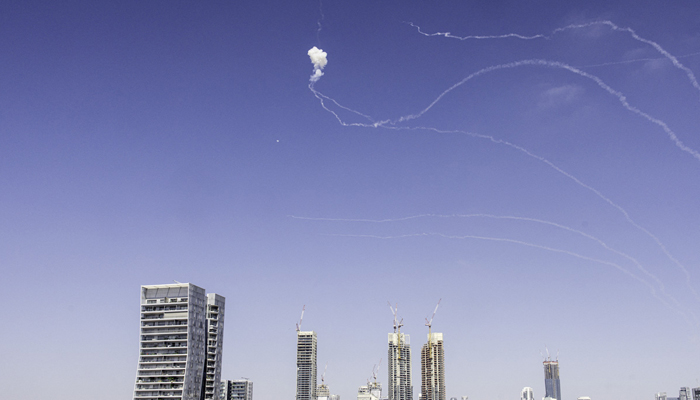 একসঙ্গে ২৫টি ক্ষেপণাস্ত্র ছুড়েছে ইরান, জানিয়েছে ইসরায়েল