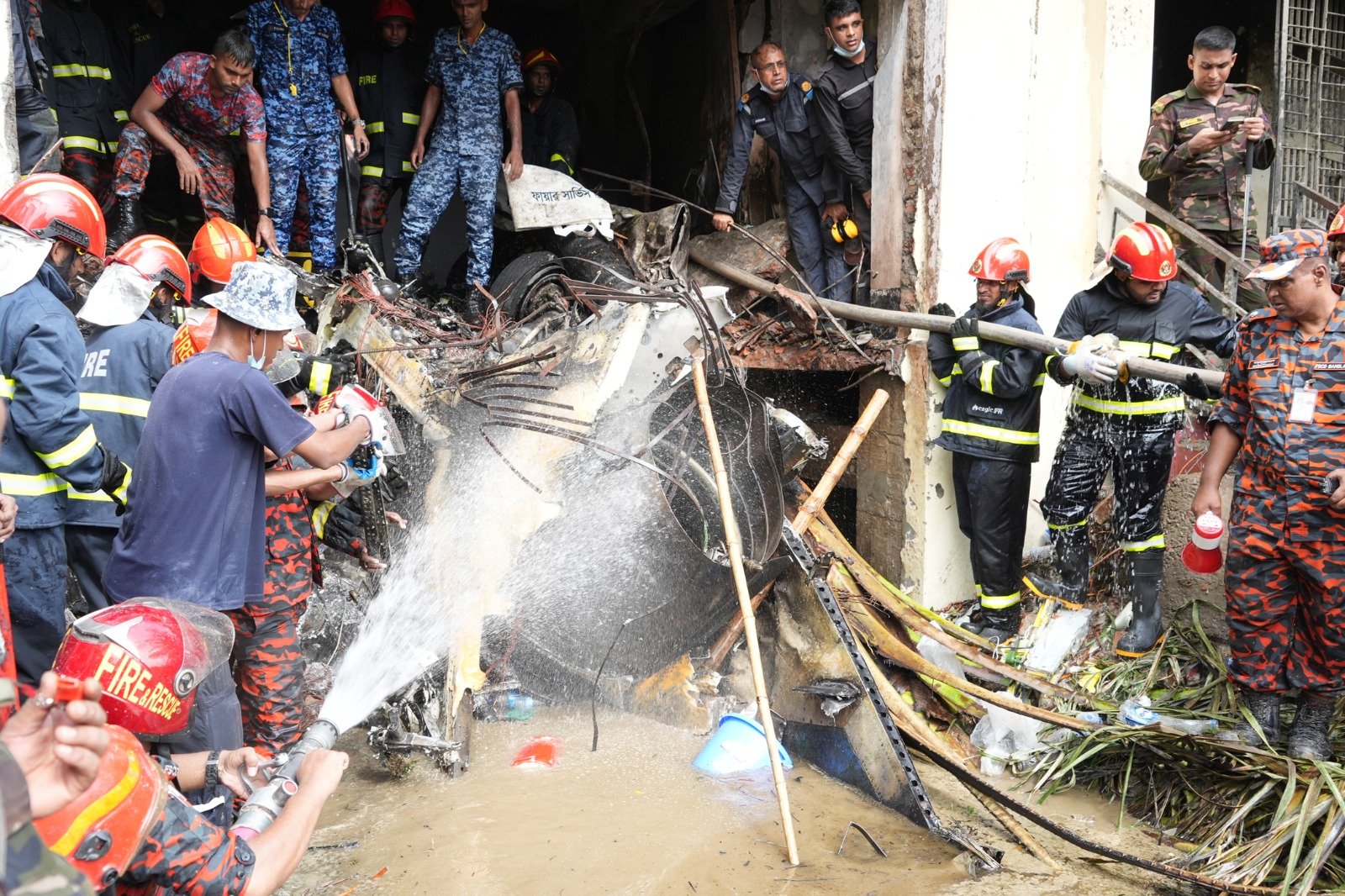 19 including pilot killed, 164 injured in BAF fighter jet crash in Uttara: ISPR