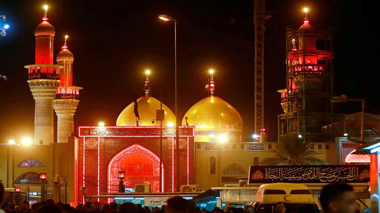 পবিত্র আশুরা আজ পবিত্র আশুরার দিনটি বিভিন্ন কারণে বিশেষভাবে গুরুত্বপূর্ণ ও তাৎপর্যময়। মহান আল্লাহ এ দিনে পৃথিবী সৃষ্টি করেছেন এবং এ দিনেই পৃথিবী ধ্বংস হবে।