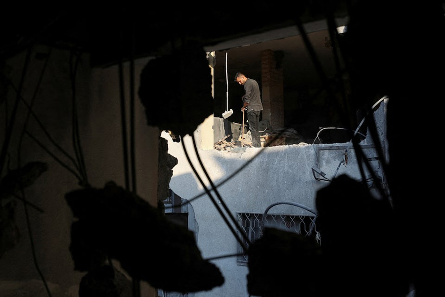 Israeli strike kills hungry Gaza family in their sleep