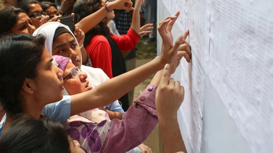 এসএসসি পরীক্ষার ফলাফল আজ ২টায়, যেভাবে পাবে শিক্ষার্থীরা