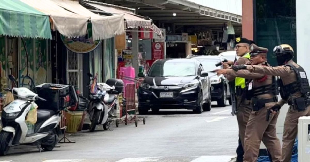 ব্যাংককের মার্কেটে এলোপাতাড়ি গুলি, নিরাপত্তারক্ষীসহ নিহত ৬