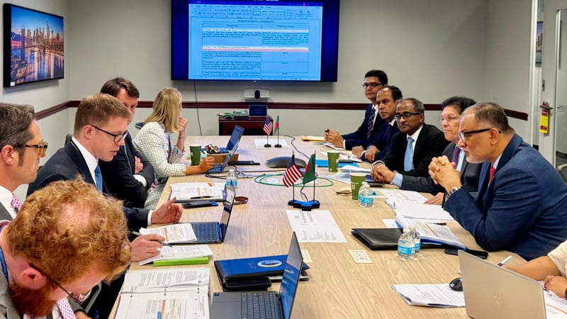 শুল্ক কমাতে যুক্তরাষ্ট্রের সবুজ সংকেত পেয়েছে বাংলাদেশ: বাণিজ্য সচিব