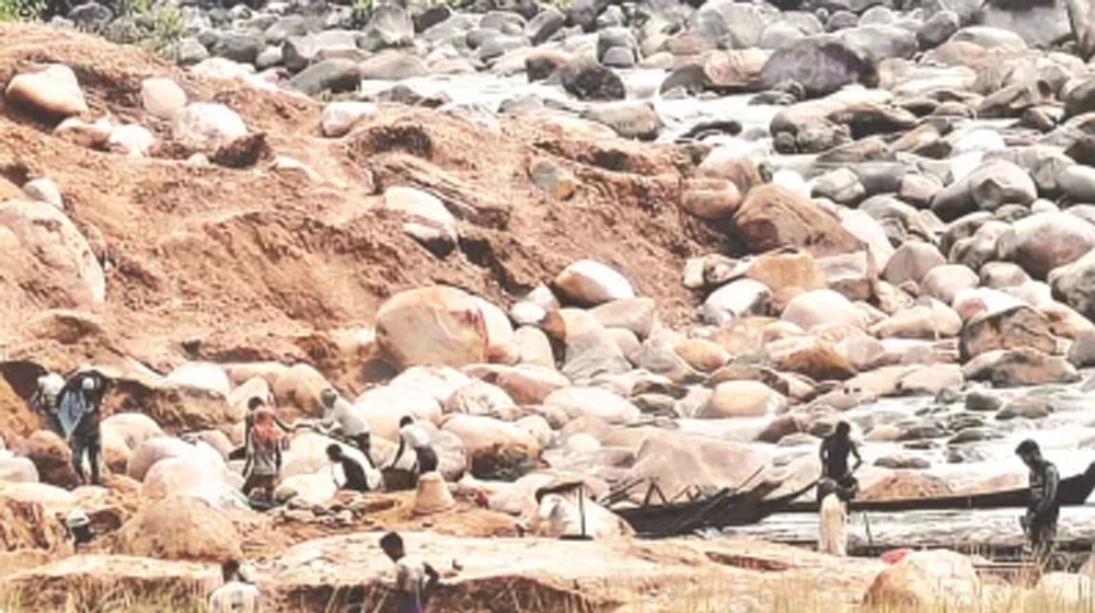 পাথর লুটে বিএনপি-জামায়াত-আওয়ামী লীগ ‘ভাই ভাই’, প্রশাসনের পকেটে ৮০ কোটি টাকা